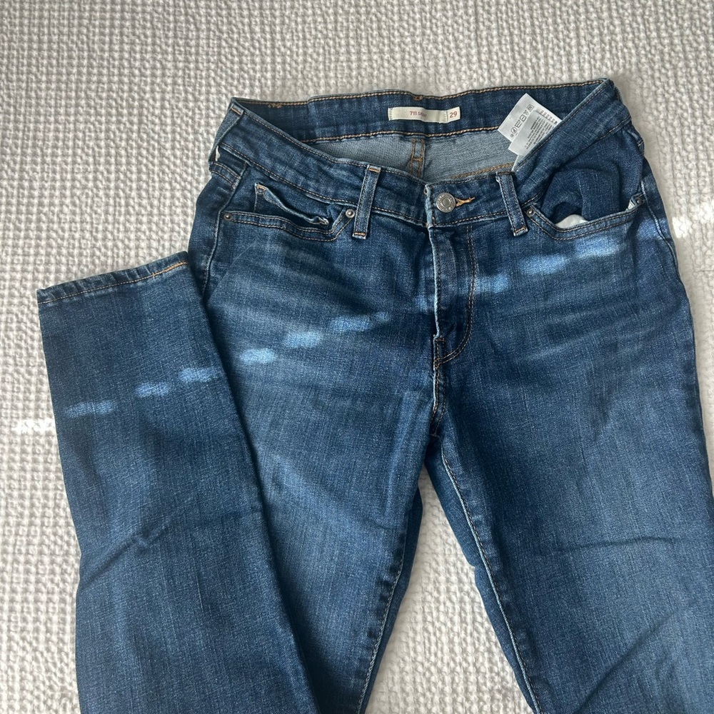 Levis 711 Skinny Jeans